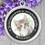 Collier Favori Hello Hardest au revoir Photo Cat Memorial<br><div class="desc">Honore ton meilleur ami avec un collier photo de la mémoire d'animal de compagnie personnalisé. Ce souvenir unique est le cadeau parfait pour vous, votre famille ou vos amis pour rendre hommage à votre être aimé. Ce collier unique de mémorial pour chien présente un design simple en noir et blanc...</div>
