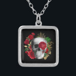 Collier Goth Crâne avec Fleurs rouges et Feuilles d'or<br><div class="desc">Un collier avec une illustration de style goth. Belles roses rouges et feuilles d'or entourant un crâne noir et blanc.</div>