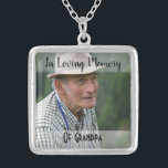 Collier Grandpa Memorial Photo Charme Mariage Bouquet<br><div class="desc">Belle idée si vous êtes une mariée qui a perdu quelqu'un de spécial et souhaite qu'ils puissent être avec vous sur votre mariage ; ce charme s'ajoute à votre bouquet en mémoire d'eux. Il est livré avec un collier pour que vous puissiez l'avoir comme un gardien et continuer à le...</div>