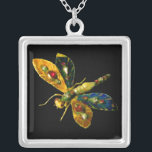 COLLIER JEWEL DRAGONFLY ANTIQUE<br><div class="desc">Elégant, coloré classique antique bijou d'émail doré avec rubis, perles, diamants dans les couleurs bleu jaune. . Photo et développement graphique numérique par Bulgan Lumini. Partie de la nouvelle collection ARCADIA.</div>