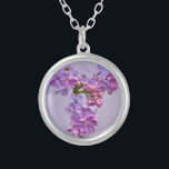 Collier Lilacs au printemps<br><div class="desc">Peut se coordonner avec une invitation de douche nuptiale que j'ai conçue.</div>