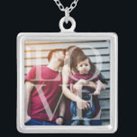 Collier Love Overlay Photo<br><div class="desc">Un design photo simple et élégant, parfait pour la journée de la mère, comme un cadeau mariage ou anniversaire, un cadeau de remise de diplômes, etc.</div>