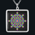 Collier Mandala de Vibe de hippie psychédélique<br><div class="desc">Comme un guérisseur spirituel d'énergie de distance professionnelle depuis 2001, j'ont appris, développé et utilisé la puissance de l'intention curative d'énergie. Tous mes BIJOUX AVEC L'INTENTION (r) portent l'énergie curative de la manifestation positive. Ce collier curatif de mandala d'énergie d'argent sterling est prêt à recevoir votre propre intention personnelle. Quand...</div>