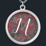 Collier Mariage gothique Rose rouge et noir Monogramme<br><div class="desc">Nos cadeaux de demoiselles de rose gothique noir et rouge sont faits pour correspondre à la Collection de Mariages Roses gothique rouge et noir. Noir foncé et rouge profond contrastent avec une abondance de motifs floraux foncés. Le monogramme de police de script donne un aspect artistique qui correspond bien au...</div>