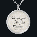 Collier Mère branchée de la mariée Toujours votre petite f<br><div class="desc">Collier avec ce dicton : "Toujours ta petite fille" personnalisée avec le nom et la date mariage. C'est un beau cadeau personnalisé pour la Mère de la Mariée.</div>