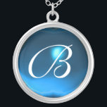 Collier Monogramme Blue Sapphire Gem<br><div class="desc">Design élégant et unique avec pierres précieuses. Modélisation et rendu en 3D Studio Max par Bulgan Lumini .Part de la série Hyper Talismans.</div>