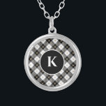Collier Monogramme personnalisé Noir Blanc Or Plaid<br><div class="desc">Emplacement monographique personnalisé noir blanc et or plaqué argent plaqué</div>