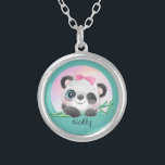 Collier Panda Bamboo, un animal mignon<br><div class="desc">Panda super mignonne ami animal avec ruban tenant bambou. Super cadeau pour les fans de panda, les amateurs de panda ou tous ceux qui sont fous de pandas! Un cadeau de panda drôle et mignon pour chaque occasion. Personnalisation facile de votre nom de princesse et de votre police à l'aide...</div>