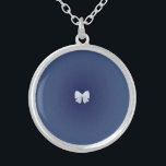 Collier personnalisé élégant - Femme d'honneur par<br><div class="desc">Célébrez votre journée spéciale avec une touche personnalisée et sincère ! Cet élégant collier personnalisé est la façon parfaite de remercier vos demoiselles d'honneur, maman, ou belle-mère. Doté d’un design intemporel et d’un pendentif personnalisable, c’est un souvenir qu’ils chériront pour toujours. Ajoutez un nom, une date ou un message significatif...</div>