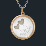 Collier Plaqué Or 50e ballon d'or pour l'anniversaire du Mariage<br><div class="desc">Collier 50ème anniversaire de mariage personnalisé avec ballons coeur en or. Un cadeau moderne pour un mari de donner à sa femme lors de la célébration de cinquante ans de mariage ou pour un enfant de donner à une mère pour son anniversaire de mariage d'or. Des cartes de correspondance sont...</div>