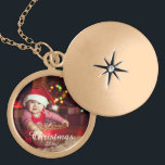 Collier Plaqué Or Classic Christmas Family Photo Gold Locket<br><div class="desc">Photo de famille classique ornement de Noël doré. Ajoutez la date et la photo pour un cadeau de vacances ou une occasion spéciale. Visitez ma boutique pour la collection complète de bijoux design.</div>