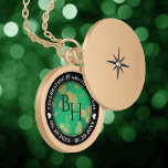 Collier Plaqué Or Élégante 19e anniversaire du Mariage de Jade<br><div class="desc">Célébrez le 19e anniversaire du mariage avec ce lieu commémoratif! Élégant lettrage noir et blanc avec des confettis hexagonaux dorés sur un arrière - plan vert jade moucheté, ajoutez une touche mémorable pour cette occasion spéciale et cette étape importante. Customisez avec les initiales du couple, un message spécial et les...</div>