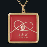 Collier Plaqué Or Gold Knot Union Double Bonheur Mariage chinois<br><div class="desc">Double bonheur minimaliste moderne noeud d'union, d'amour et de mariage en rouge et or. Le double bonheur est un symbole classique et auspicieux utilisé dans tous les mariages chinois, orientaux et asiatiques. Conçu par fat*fa*tin. Facile à customiser avec votre propre texte, photo ou image. Pour des demandes personnalisées, veuillez contacter...</div>