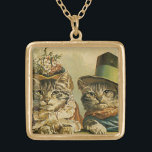 Collier Plaqué Or Humour vintage, Chats de mariée victorienne en Cas<br><div class="desc">Illustration vintage image d'humour drôle avec des chats de tabby victoriens en casquette. Un design mariage d'amour et de romance avec une mariée et mariée de chat. La mariée porte un élégant casquette à fleurs florales et le chat marié porte un chapeau haut de gamme élégant.</div>