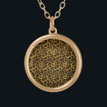 Collier Plaqué Or Léopard Fourre Imprimer Motif animal<br><div class="desc">Ce collier branché est orné d'un motif empreinte de léopard sculpté avec des taches d'animaux noirs sur un arrière - plan de fourrure orange-jaune-or. Apportez le chat sauvage en vous avec ce design félin cool. C'est le look original et audacieux parfait pour les amoureux des animaux. Consultez notre boutique pour...</div>