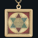 Collier Plaqué Or Tableau de contrôle chinois vintage par Ethan Harp<br><div class="desc">Continuez votre jeu avec ce tableau à damier chinois spectaculaire d'Ethan Harper. L'oeuvre a une allure très vintage,  comme si elle avait été modelée sur un héritage familial. Cela ferait un grand cadeau pour quelqu'un qui aime les jeux de société!</div>