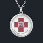 Collier *~* Red ICE Médicale Alert AP38 QR Cross<br><div class="desc">(code de recherche AP38 pour des articles similaires ) ICE - En coque de l'urgence PLAQUE D'ARGENT ROND NIVEAU / PENDENTIF - Alerte Médicale Bague Une croix qui est ROUGE contient le code QR. Vous pouvez également transférer ce design à la plupart des produits Zazzle. (Contactez-nous si vous avez besoin...</div>