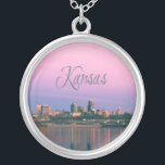 Collier Sunset de la ligne Sky de Kansas City<br><div class="desc">Sunset de la ligne Sky de Kansas City</div>