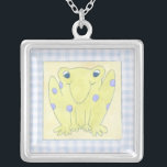 Collier Trio de grenouilles sur En vichy tissu<br><div class="desc">Un trio heureux de grenouilles sont les sujets de ce travail de tissu en vichy de Megan Meagher. Attention,  les insectes,  ces grenouilles sont en chasse. Commandez votre exemplaire de cette pièce extraordinaire dès aujourd'hui !</div>