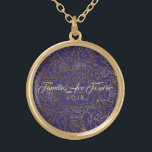Collier Violet & Golden Rose Familles Sont Pour To<br><div class="desc">Collier en Or avec une impression multi-rose de Taupe d'or sur un violet violet arrière - plan et texte de "Familles sont pour toujours 2018" dans le script fantaisiste de Taupe. Customisez ce collier avec une date spéciale ou/ou et choisissez votre style ou changez de couleurs. Ou achetez comme prévu....</div>