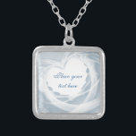 Collier Voile de naissance<br><div class="desc">Voile romantique blanche nuptiale en forme de coeur. Parfait pour les fêtes d'anniversaire, de mariage et de tout événement lié à l'amour.</div>