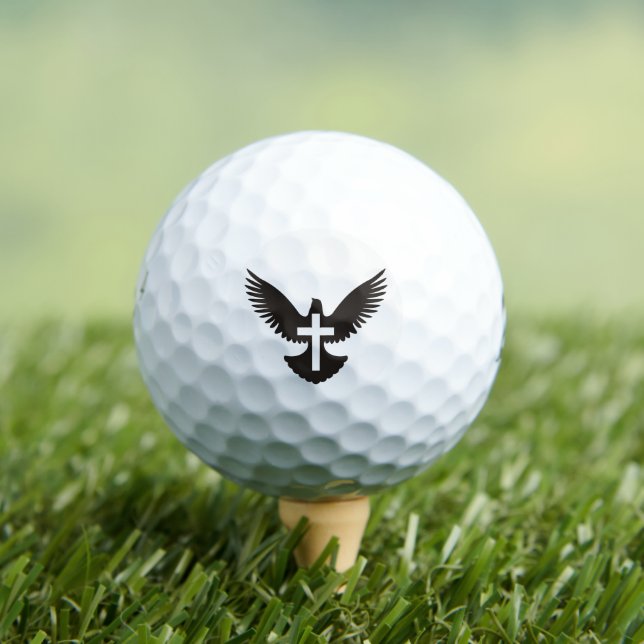 Colombes avec balles de golf de croix (T-shirt Insitu)