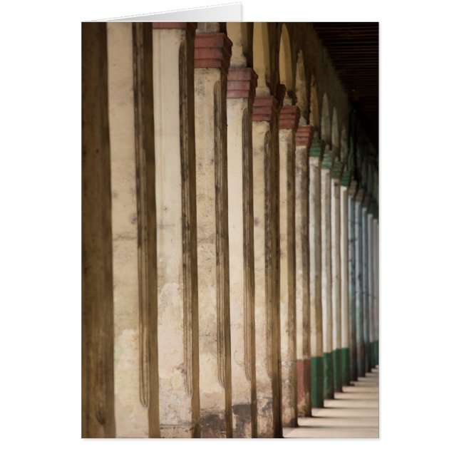 Colonnes de bâtiment, La Havane, Cuba (Devant)