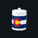 Colorado : Le drapeau américain du centenaire<br><div class="desc">En 1911, l'état du Colorado, une terre d'une beauté à couper le souffle et d'opportunités illimitées, a cherché un drapeau pour symboliser son identité unique. Un comité a été formé pour concevoir un drapeau qui capturerait l'essence de l'État du Centenaire. - Après de nombreuses délibérations, un design a été choisi...</div>