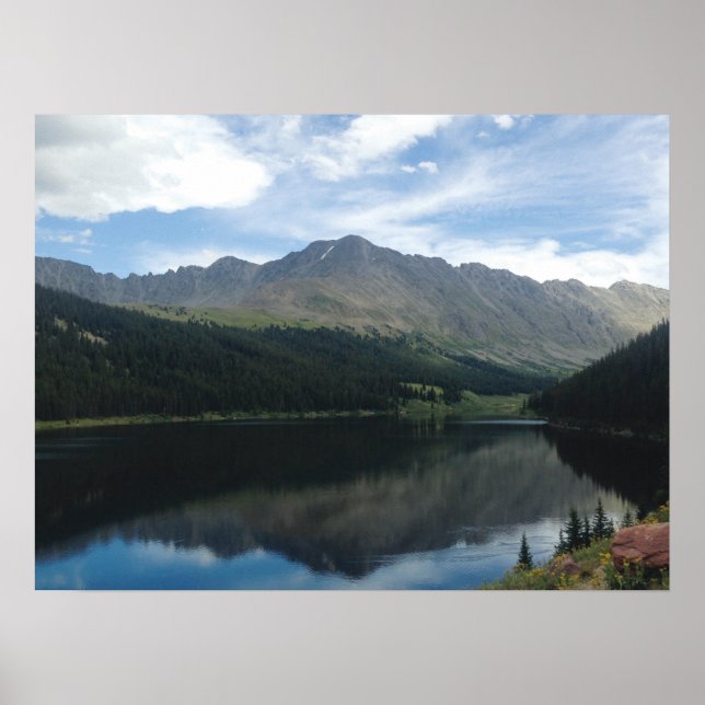 Colorado Mountains Serene Lake et Sky Poster (Devant)