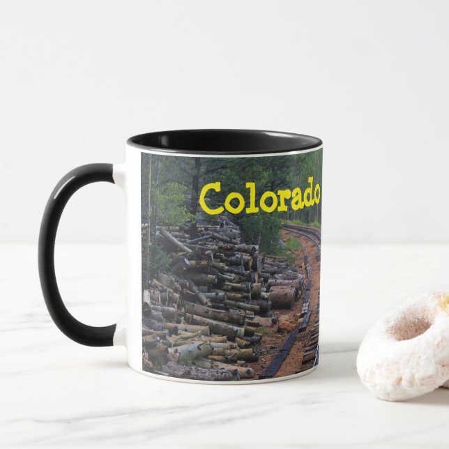 Colorado Pikes Peak Pile Pile de Bois Café Mug (Avec donut)