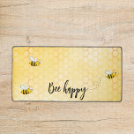 Combe jaune d'abeille<br><div class="desc">Jaune,  arrière - plan blanc avec un motif de nid d'abeille. Décoré d'abeilles souriantes et joyeuses. Texte : Abee heureuse</div>