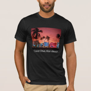 Commande d'océan - T-shirt d'horizon de Miami