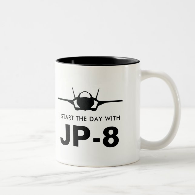 Commencez la journée avec un mug JP-8 Navy F-35 (Droit)