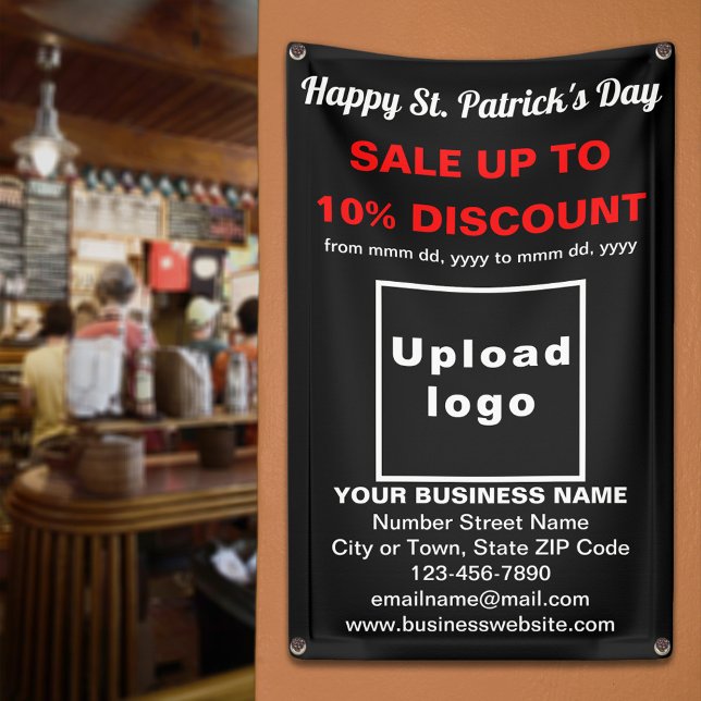 Commerce Saint Patrick Vente sur bannière noire (Business Saint Patrick sale on black banner. Signage to attract more customers.)