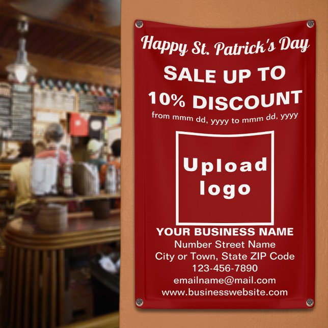 Commerce Saint Patrick Vente sur une bannière roug (Business Saint Patrick sale on red banner. Signage to attract more customers.)