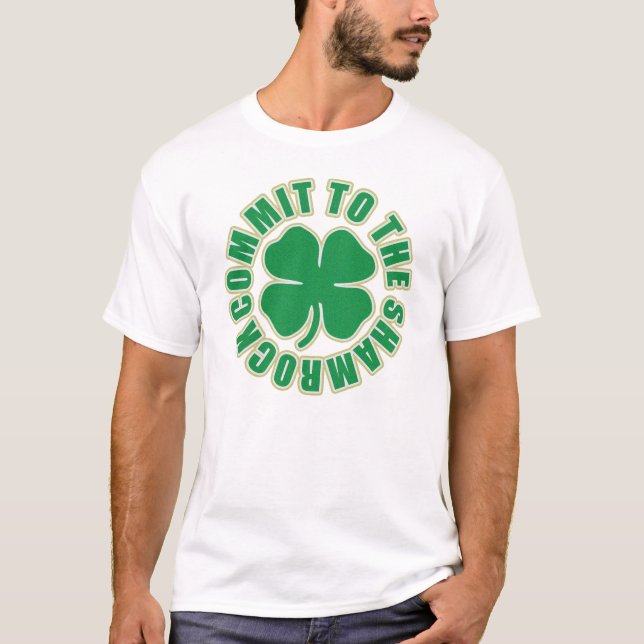 Commettez au T-shirt d'Irlandais de shamrock (Devant)