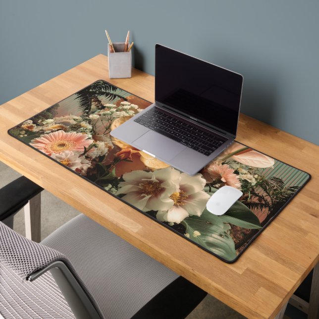 Composition florale d'anthurium et de fleurs tropi (Bureau 2)