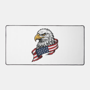 Conception de T-shirt patriotique avec aigle gravé