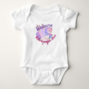 Conception de Tshirt licorne pour bébés 