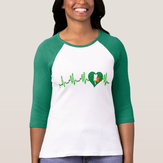 conception irlandaise de T-shirt de shamrock de (Devant)