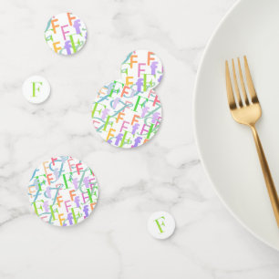 Confettis en forme de lettre "F"