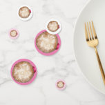 Confettis Jelly Donut Doughnut Hanoukka Chanukkah Sufganiyah<br><div class="desc">Il présente une illustration originale d'un délicieux beignet de gelée surmonté d'un sucre en poudre. Parfait pour Hanoukka ! Ne vois-tu pas ce que tu cherches ? Vous avez besoin d'aide pour la personnalisation ? Contactez Rebecca pour avoir quelque chose conçu pour vous.</div>