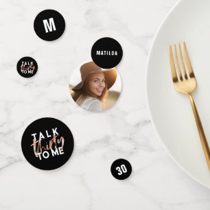 Confettis Parlez 30 à moi la typographie féminine moderne an