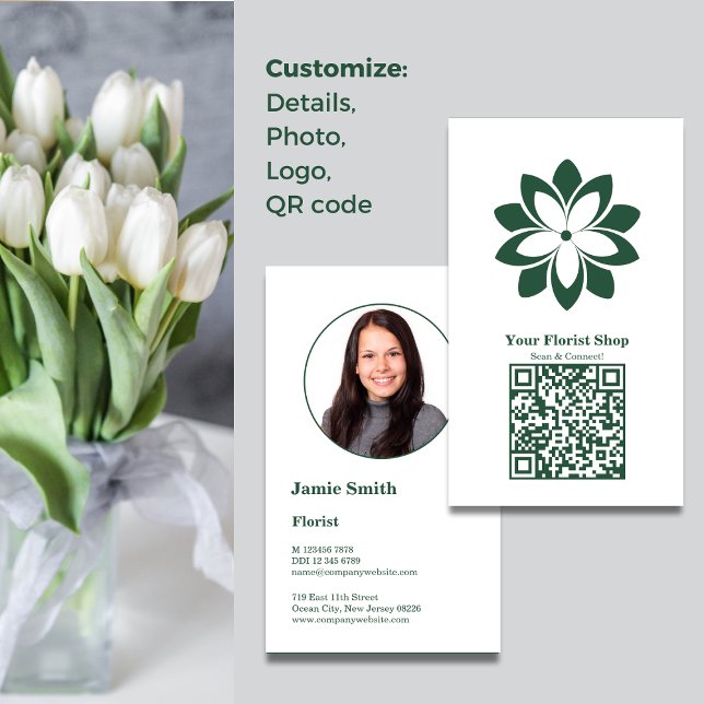 Connectez-vous avec Floral World Florist Carte de  (Connect with Floral World Florist Business Card, White & Green, Photo, Logo, QR code)