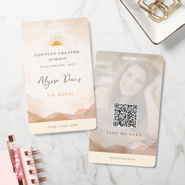 Content Creator Badge Photo QR Code Aesthetic (Bureau)