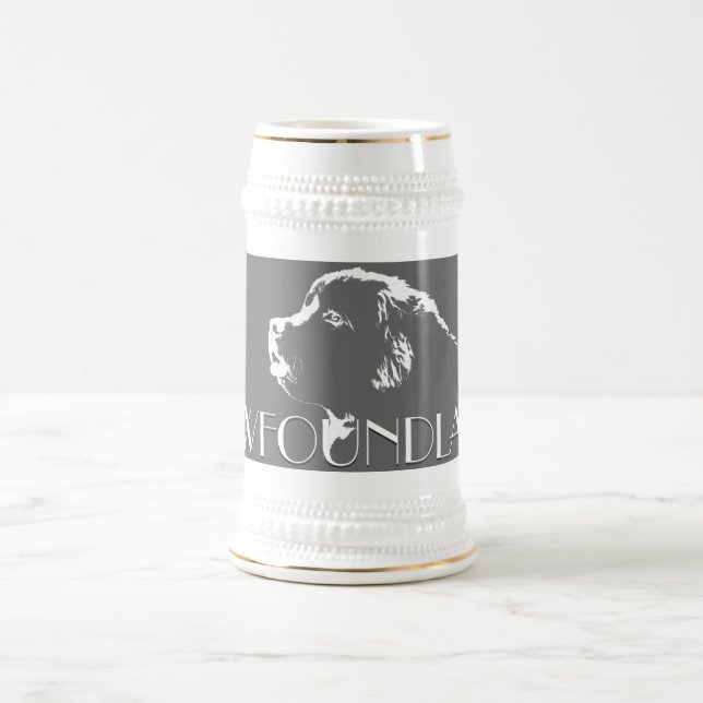 Cool Terre-Neuve Stein de tasse de bière de chien (Centre)