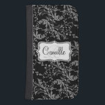Coque Avec Portefeuille Pour Galaxy S4 Fleur sauvage damask noir blanc porte-monnaie<br><div class="desc">Élégant fleur sauvage moderne damask modèle motif de téléphone portable porte-monnaie porte-monnaie. Customisez le avec votre nom et un monogramme initial,  actuellement lu Camille R. motif original et design par Sarah Trett.</div>