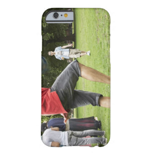 Coque Barely There iPhone 6 jeunesse, jeune, amis, parc, BBQ, herbe, arbres,