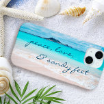 Coque Case-Mate iPhone Hawaii Tropical Beach Peace Love Sandy Pieds Scrip<br><div class="desc">"Paix, amour et pieds sablonneux." Rappelez-vous l'odeur de sel frais de l'air marin chaque fois que vous utilisez ce étonnant boîtier de téléphone photo couleur vibrante. Découvrez et explorez la solitude d'une plage hawaïenne vide. Fait un grand cadeau pour quelqu'un spécial! Vous pouvez facilement personnaliser ce boîtier de téléphone portable...</div>
