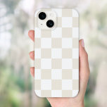 Coque Case-Mate iPhone Vérification rétroactive de la crème<br><div class="desc">Boho tendance damier imprimé boîtier de téléphone en ivoire et blanc. Utilisez les outils de conception pour ajouter votre propre monogramme,  nom ou autre texte,  ou changer la couleur arrière - plan pour créer une couverture de périphérique unique d'un type particulier.</div>